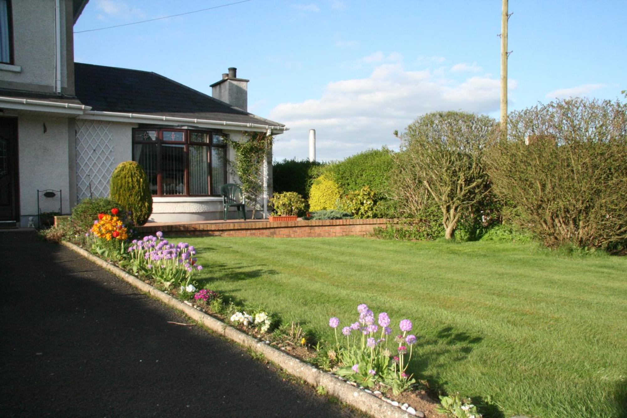 Ken-Mar House Bed And Breakfast Ballymoney Exterior photo