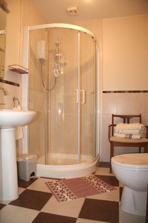 Ken-Mar House Bed And Breakfast Ballymoney Room photo
